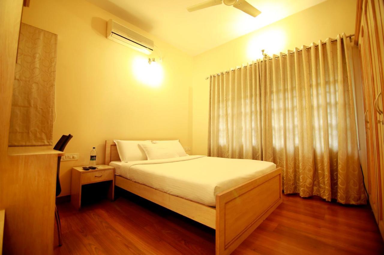 Falcon Suites Residency Road Bangalore Bagian luar foto